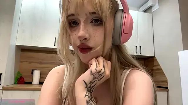 Check out our webcam shows gallery and message on a personal level with our sweet squirt cams hosts, showing off their natural physiques and sex toys.