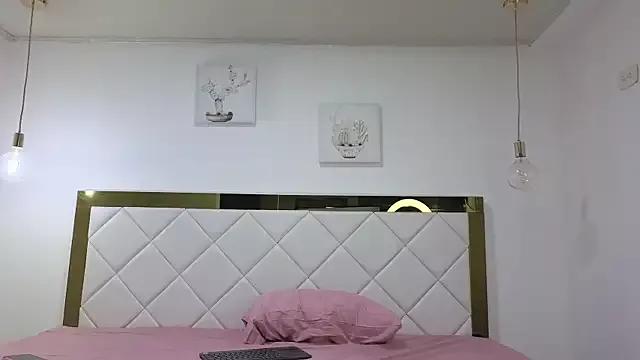millycute18_ from StripChat is Freechat