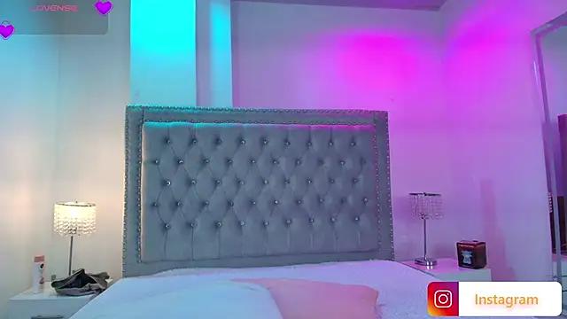 Check out our webcam shows gallery and message on a personal level with our sweet squirt cams hosts, showing off their natural physiques and sex toys.