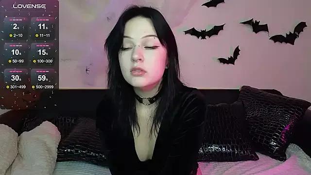 mimi_purrs from StripChat is Freechat