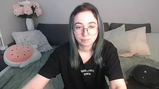 Mini_Diva from StripChat is Freechat