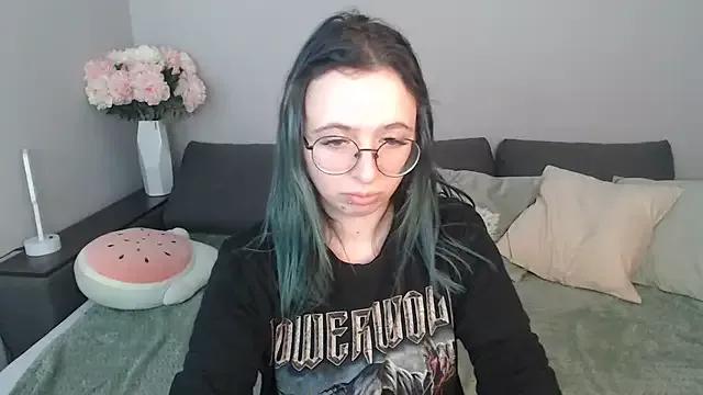 Mini_Diva from StripChat
