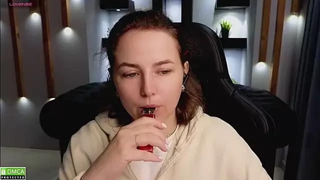 Mira_Mermayd from StripChat is Freechat