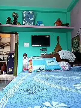Miss_anu from StripChat is Freechat