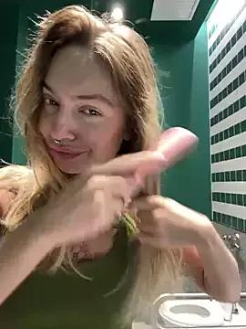 Miss_Elfie from StripChat is Freechat
