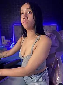 Check out our webcam shows gallery and message on a personal level with our sweet squirt cams hosts, showing off their natural physiques and sex toys.