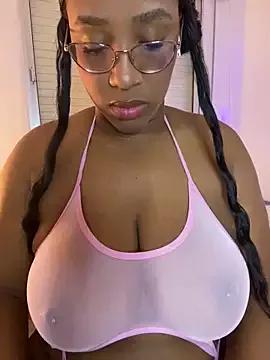 MissSammyC from StripChat is Freechat