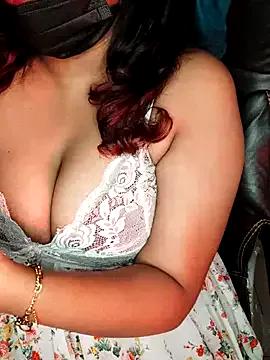 MissTemptiva_telugudevil from StripChat is Freechat