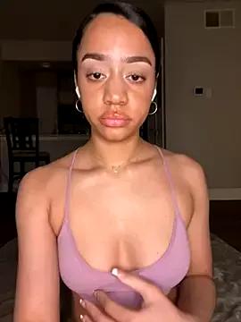 mixedbabygigi from StripChat is Freechat