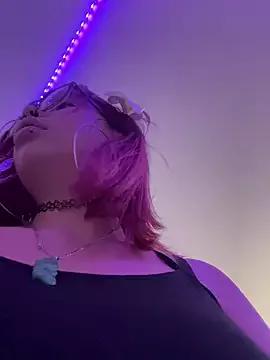 Photos of moan4mona from StripChat is Freechat