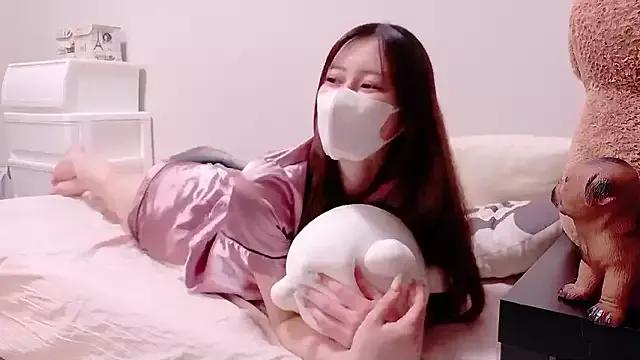 Photos of MOEMOE-Q from StripChat is Group