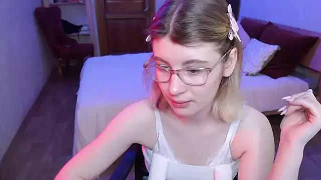 Molly_Babe_ from StripChat is Freechat