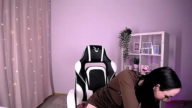 MollyKissy from StripChat is Freechat