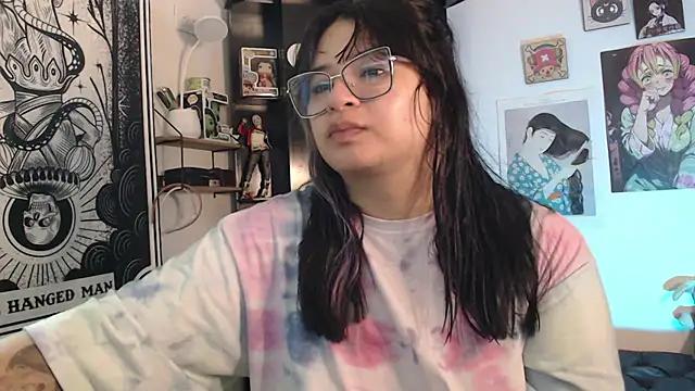 Check out our webcam shows gallery and message on a personal level with our sweet squirt cams hosts, showing off their natural physiques and sex toys.
