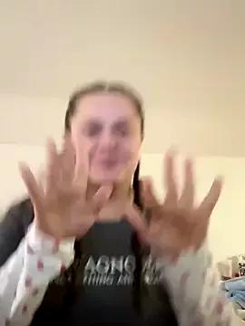 mommyxxmilkerxx from StripChat is Freechat