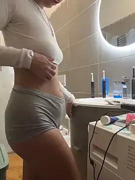 Monella96 from StripChat is Freechat