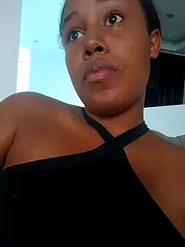MoniqueMulberry from StripChat is Freechat