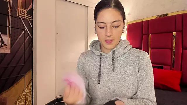 moon_winy from StripChat is Freechat