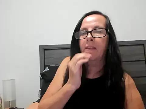 mysteriouspeachgoddess from StripChat is Freechat