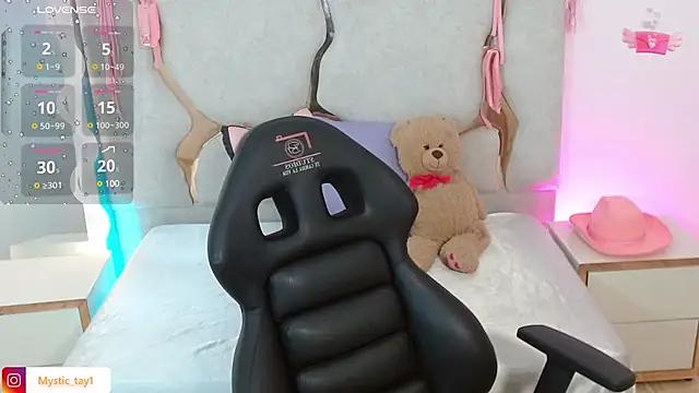 Check out our webcam shows gallery and message on a personal level with our sweet squirt cams hosts, showing off their natural physiques and sex toys.