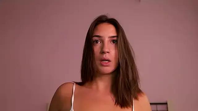 Naalani from StripChat is Freechat