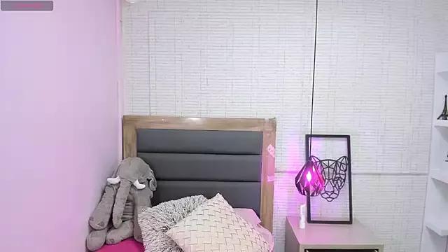 Check out our webcam shows gallery and message on a personal level with our sweet squirt cams hosts, showing off their natural physiques and sex toys.