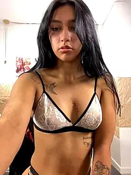 Nahomy_cute1 from StripChat is Freechat