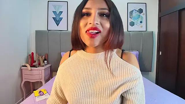 Naiaa_Cruz from StripChat is Freechat