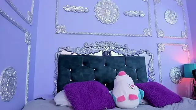 Check out our webcam shows gallery and message on a personal level with our sweet squirt cams hosts, showing off their natural physiques and sex toys.