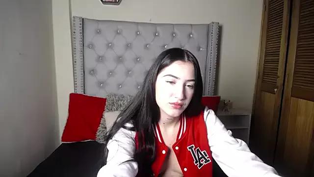 Check out our webcam shows gallery and message on a personal level with our sweet squirt cams hosts, showing off their natural physiques and sex toys.