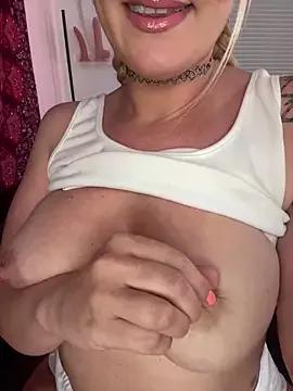 NastyMilf_ from StripChat is Freechat