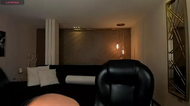 NataliaGaret from StripChat is Freechat