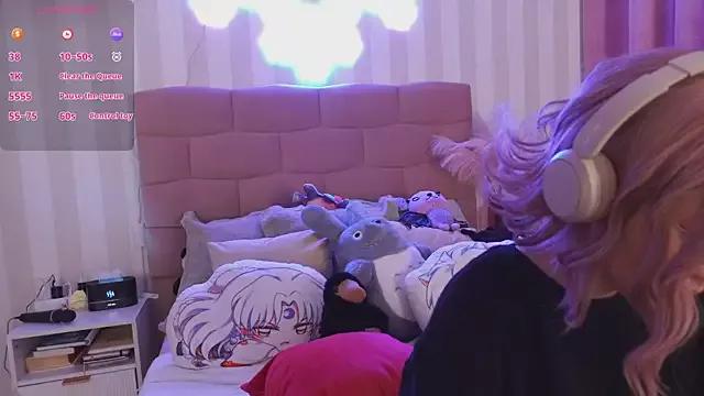 Check out our webcam shows gallery and message on a personal level with our sweet squirt cams hosts, showing off their natural physiques and sex toys.