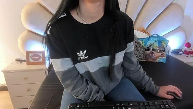 Check out our webcam shows gallery and message on a personal level with our sweet squirt cams hosts, showing off their natural physiques and sex toys.