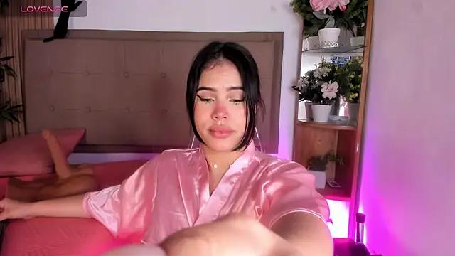 Check out our webcam shows gallery and message on a personal level with our sweet squirt cams hosts, showing off their natural physiques and sex toys.