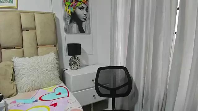 Check out our webcam shows gallery and message on a personal level with our sweet squirt cams hosts, showing off their natural physiques and sex toys.