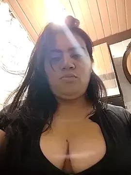 naughty-sharlot from StripChat is Freechat