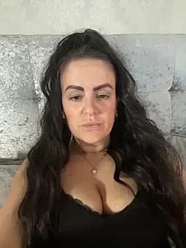NaughtyMama69XX from StripChat is Freechat