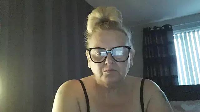 Nawty-Blonde-Nymph from StripChat is Freechat
