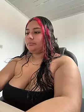 Nicky-222 from StripChat is Freechat