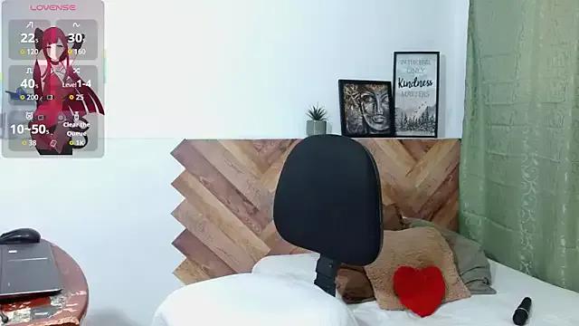 Check out our webcam shows gallery and message on a personal level with our sweet squirt cams hosts, showing off their natural physiques and sex toys.