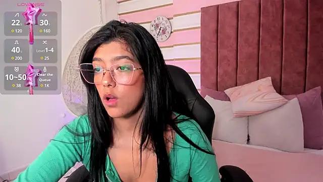 nickymills_1 from StripChat is Freechat