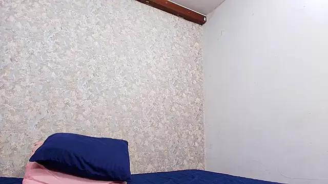 nicol_f from StripChat is Freechat