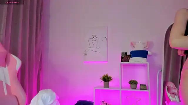 Check out our webcam shows gallery and message on a personal level with our sweet squirt cams hosts, showing off their natural physiques and sex toys.