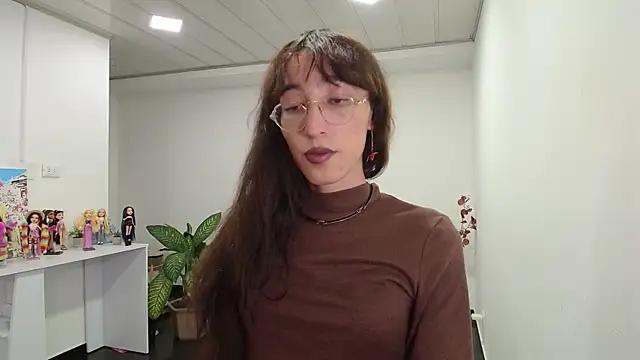 Check out our webcam shows gallery and message on a personal level with our sweet squirt cams hosts, showing off their natural physiques and sex toys.