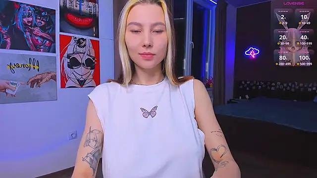 Check out our webcam shows gallery and message on a personal level with our sweet squirt cams hosts, showing off their natural physiques and sex toys.