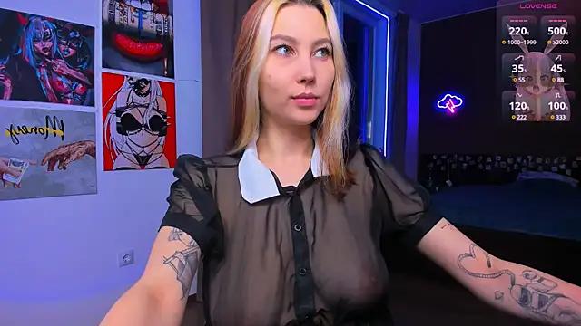 Check out our webcam shows gallery and message on a personal level with our sweet squirt cams hosts, showing off their natural physiques and sex toys.
