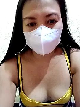 Nicolexx05 from StripChat is Freechat