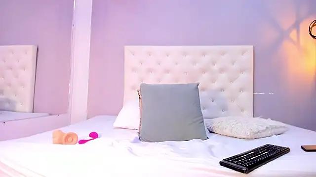 Check out our webcam shows gallery and message on a personal level with our sweet squirt cams hosts, showing off their natural physiques and sex toys.