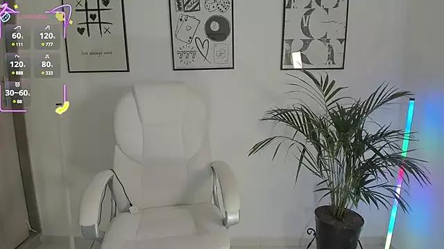 NiiaEvanss from StripChat is Freechat
